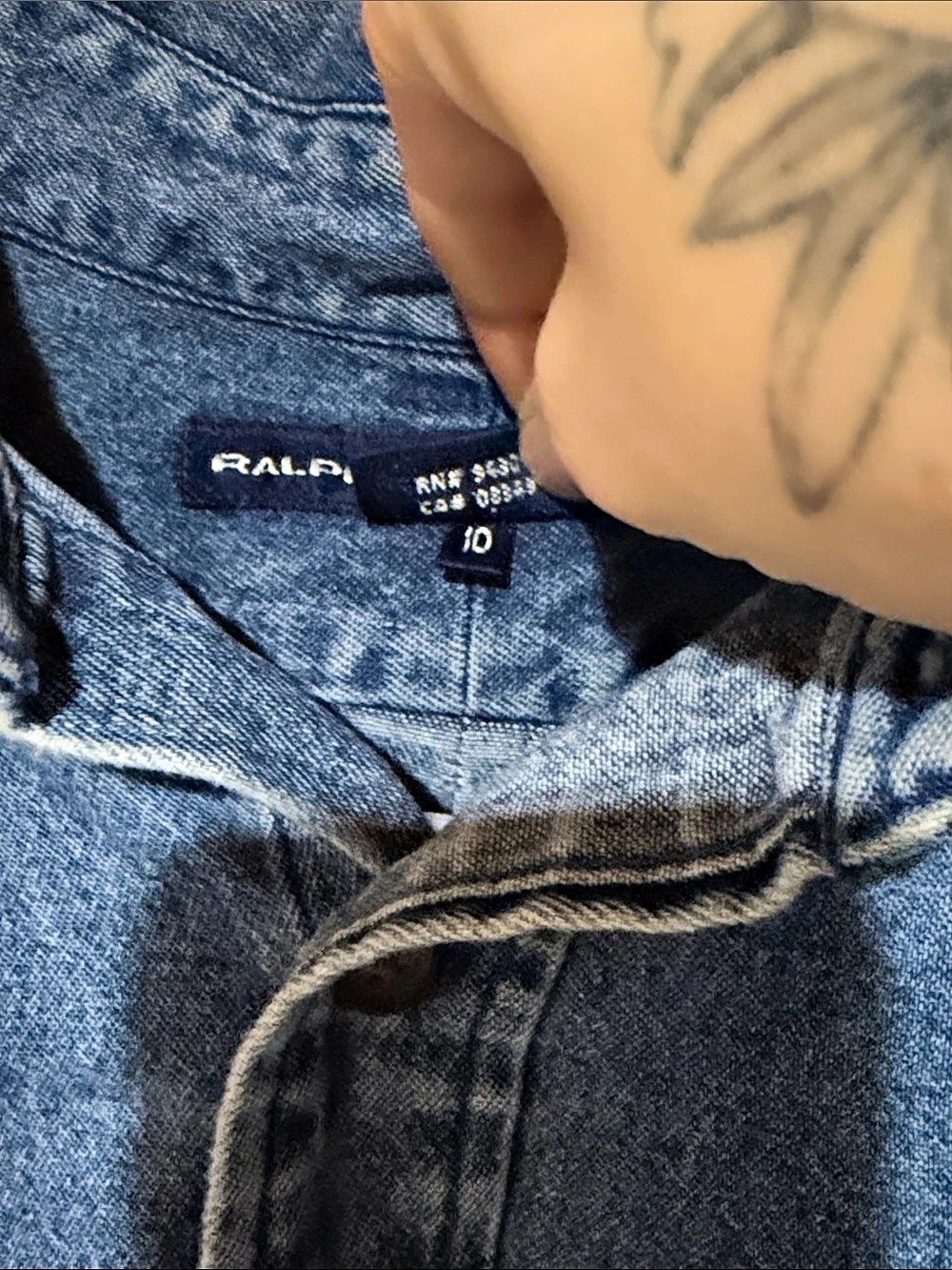 Vintage Ralph Lauren Sport Cotton Button Down Shirt in Blue Size Medium - Picture 5 of 7
